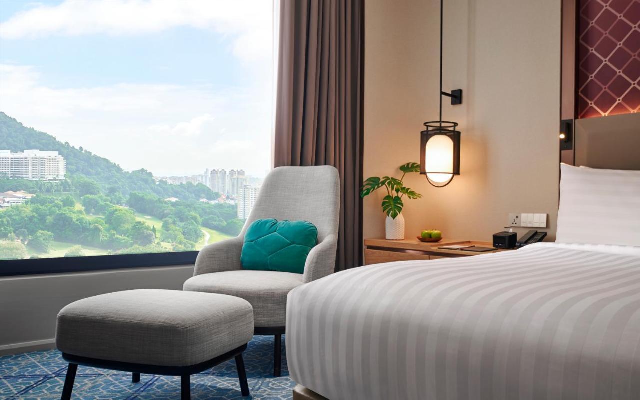 Отель Amari Spice Penang Байан-Лепас Экстерьер фото Deluxe Room