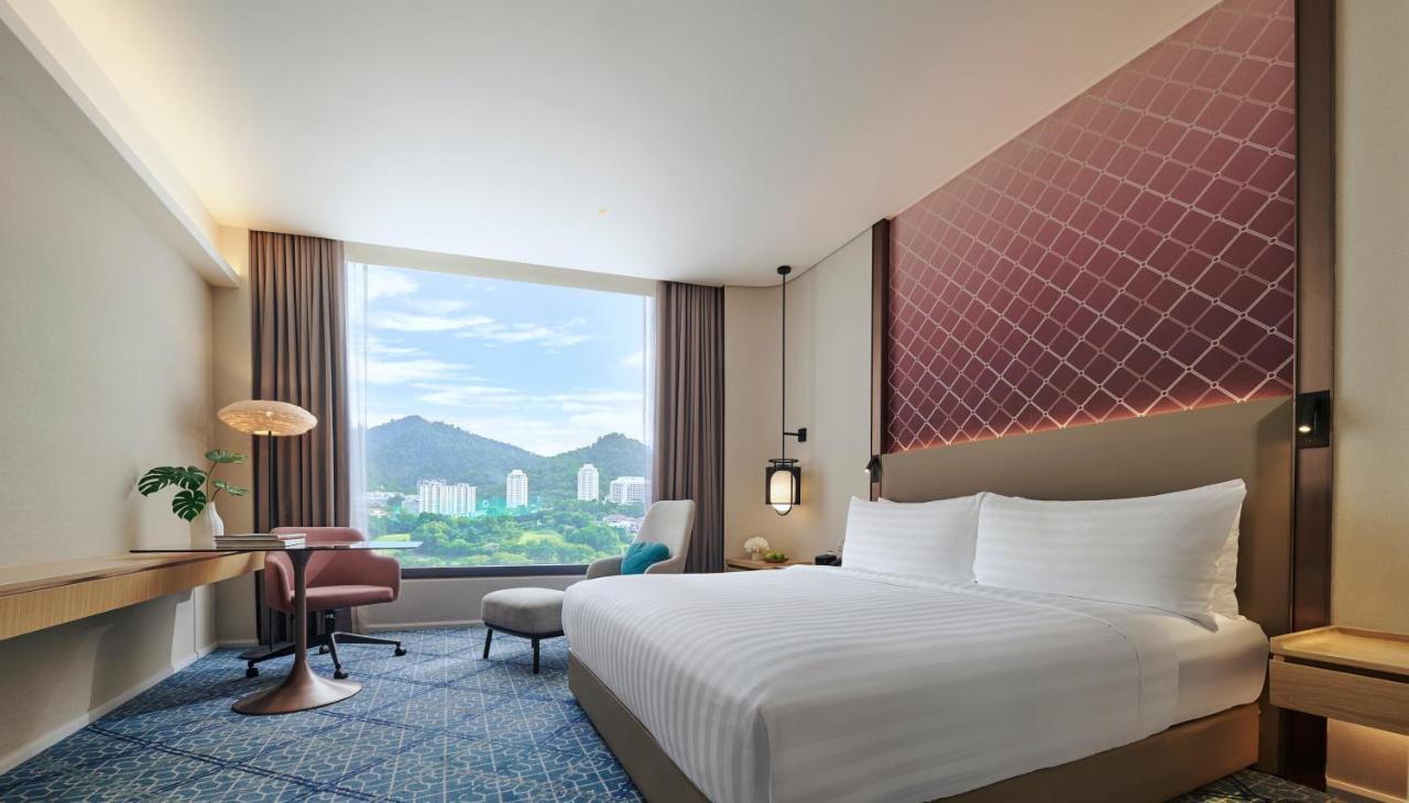 Отель Amari Spice Penang Байан-Лепас Экстерьер фото Deluxe Room
