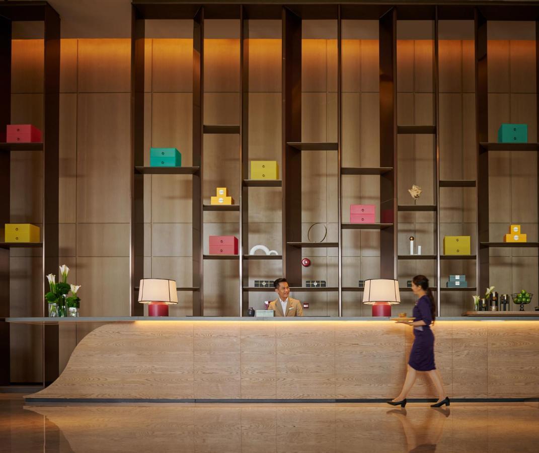Отель Amari Spice Penang Байан-Лепас Экстерьер фото The hotel's lobby
